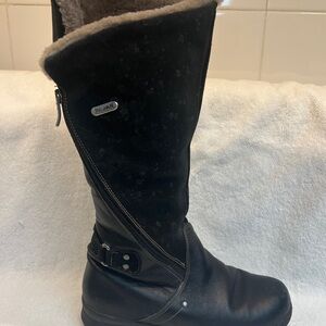 PAJAR Women's Black Leather & Suede Boots with Shearling Lining